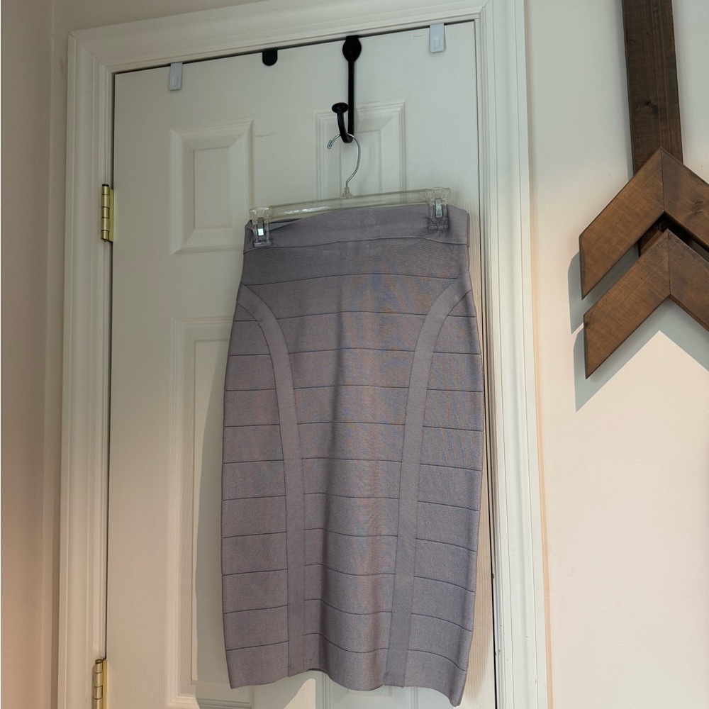 Bebe Silver Ribbed Pencil Skirt Knee-Length